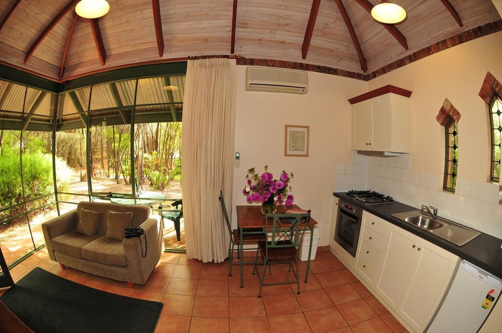 Waterfall Cottages Margaret River Room photo